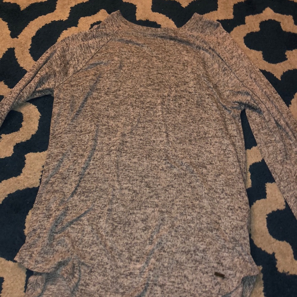 girls hollister grey long sleeve